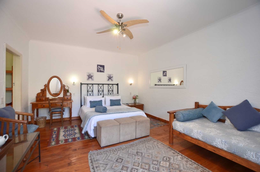 7 Bedroom Property for Sale in Westcliff Western Cape